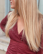 Charger l'image dans la galerie, Robe bordeaux plumetis