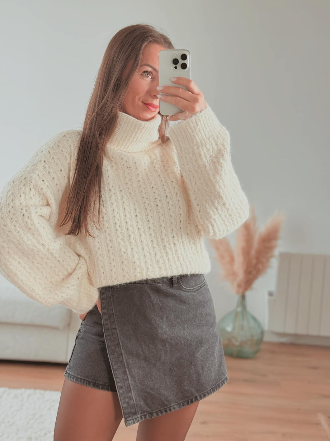 Pull col roulé beige