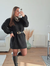 Charger l'image dans la galerie, Robe pull avec foulard intégré
